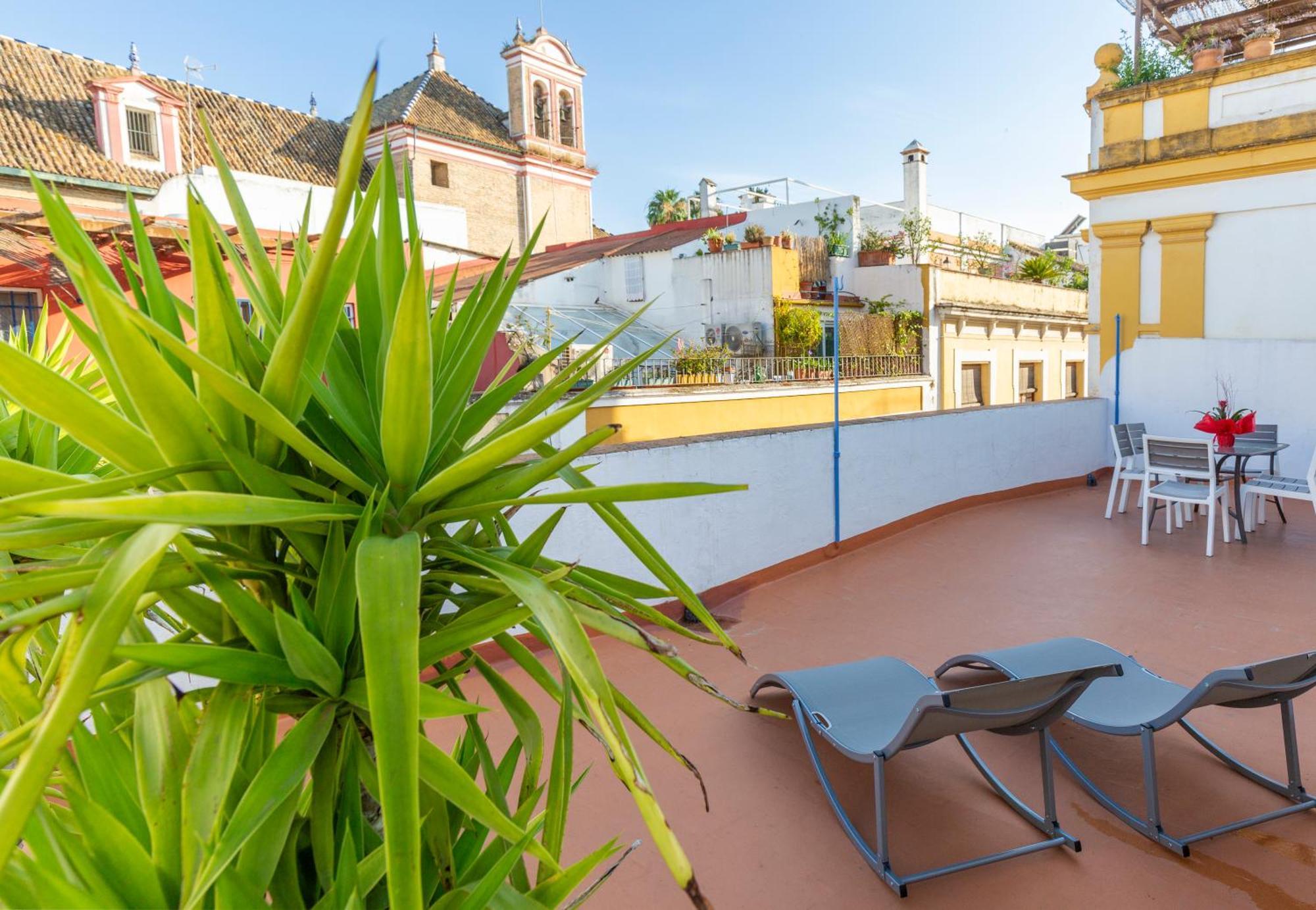 Descubrehome Penthouse Santa Cruz, Private Terrace Sevilla Eksteriør billede